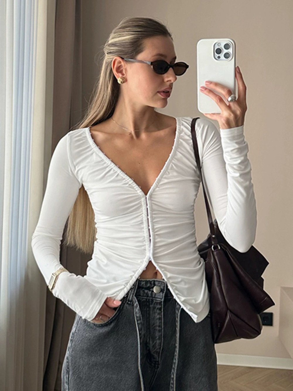 Forever 21 Slim Fit White Knit Cardigan Long Sleeve Layering Top Winter